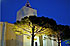 Kirken i Port Grimaud i Provence, Sydfrankrig.